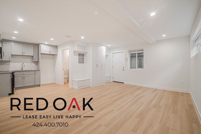 Photo - 6738 Independence Ave Unidad A1