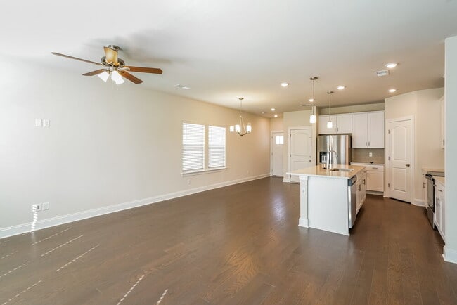 Photo - 1731 Tahoma Dr
