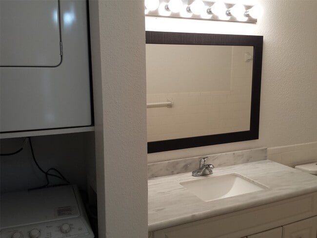 Photo - 2400 N Braeswood Blvd Unit 312