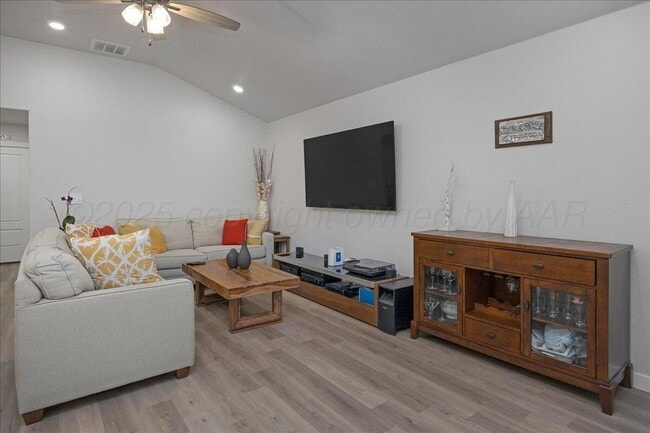 Photo - 7510 John Thomas St