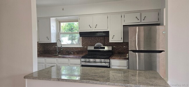 Photo - 84-50 127th St