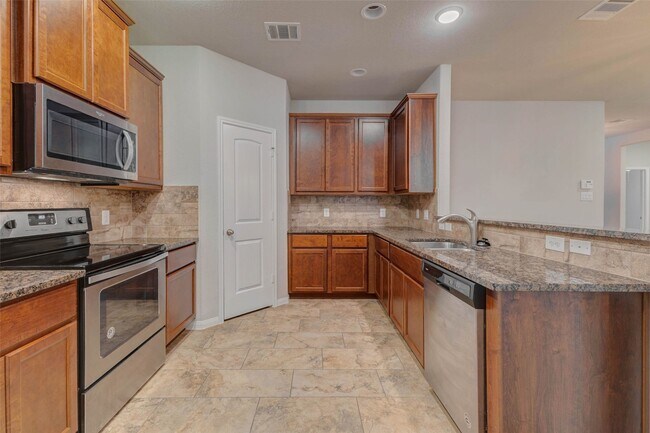 Photo - 3811 Springcrest Ln