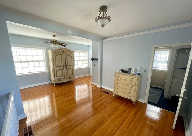 Photo - Spacious 1 Bed/2 Bath "Mother-In-Law" Suit...