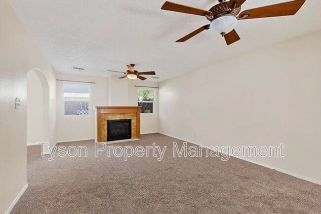 Photo - 3013 Taos Meadows Dr NE