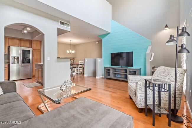 Photo - 2150 W Alameda Rd