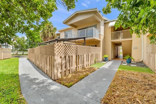 4140 NW 79th Ave Unit 2B