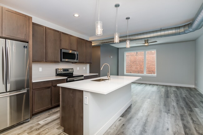 Photo - 2740 Lafayette Ave Unit 201