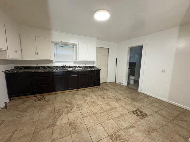 Photo - 1221 Peck St