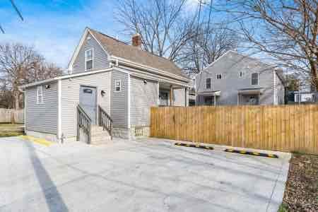 Photo - 969 Heyl Ave