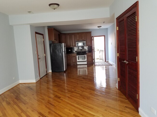Photo - 5741 N Kimball Ave Unit 2B