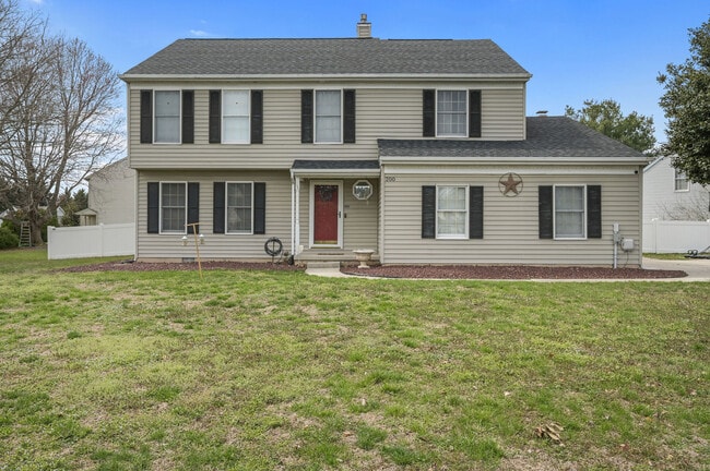 Building Photo - 200 Eagle Crest Dr