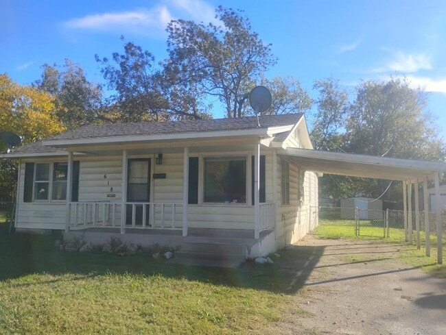 Building Photo - Welcome home!