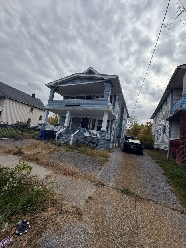 Photo - 12706 Parkhill Ave Unidad UP