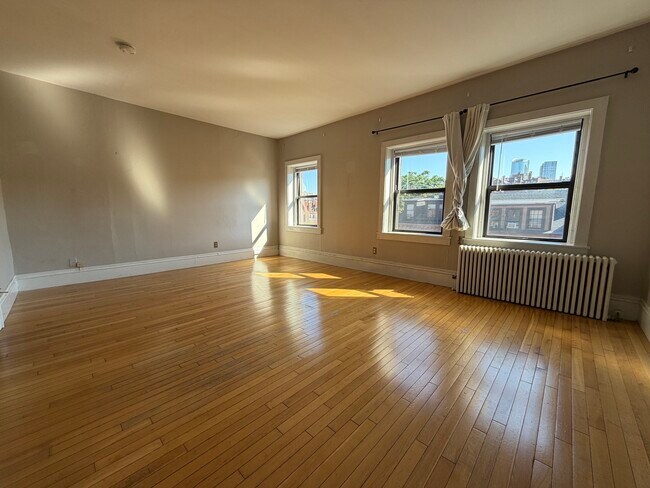 Photo - 82 Charles St Unit 4F