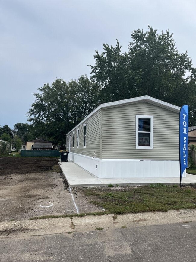 Photo - 13940 Bundoran Ave