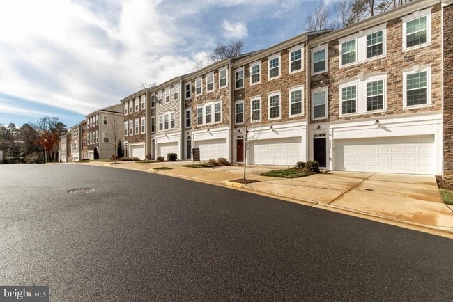 Photo - 1329 Gilmore St