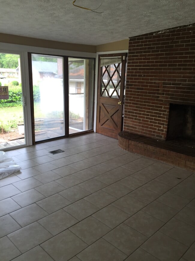 Photo - 409 Elizabeth Street