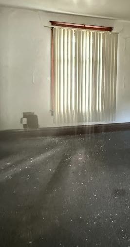 Photo - 105 N Illinois St