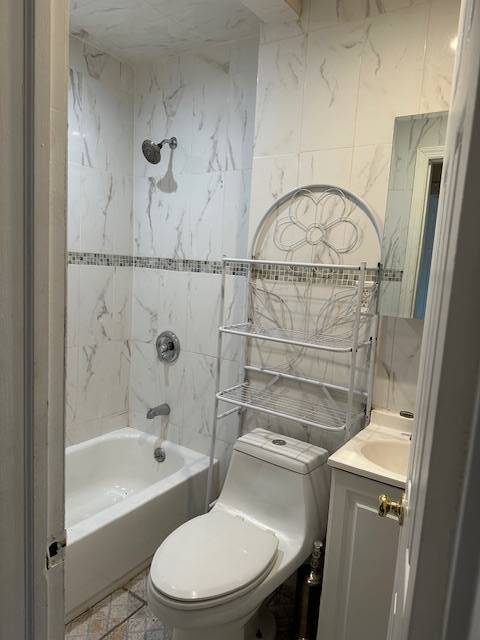 Photo - 112-15 Francis Lewis Blvd