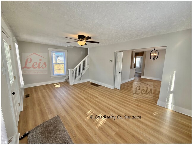 Photo - 519 W Market St