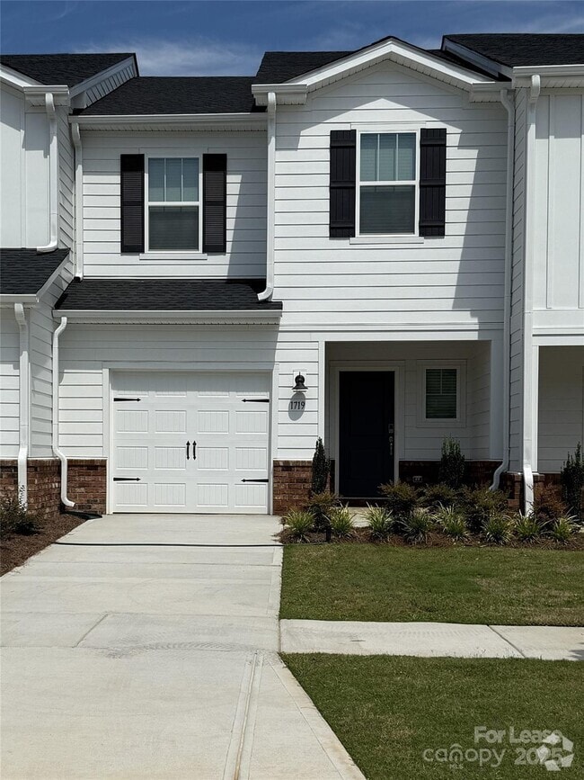 Building Photo - 1719 Braemar Vlg Dr Rental