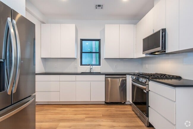 Building Photo - 206 Harrison Ave Unit 2 Rental