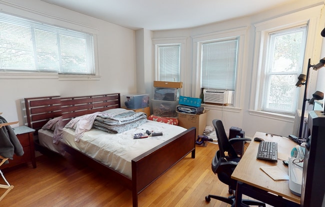 Photo - 3 Gray Gdns W Unit 2
