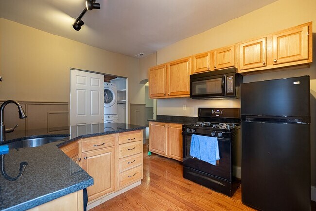 Photo - 92 W 5th Ave Unidad 92 W. 5th Ave Apt. 201