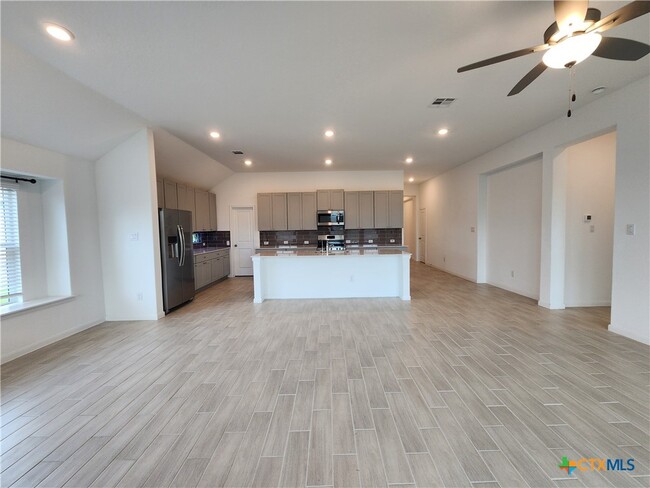 Photo - 5923 Corsicana Cv