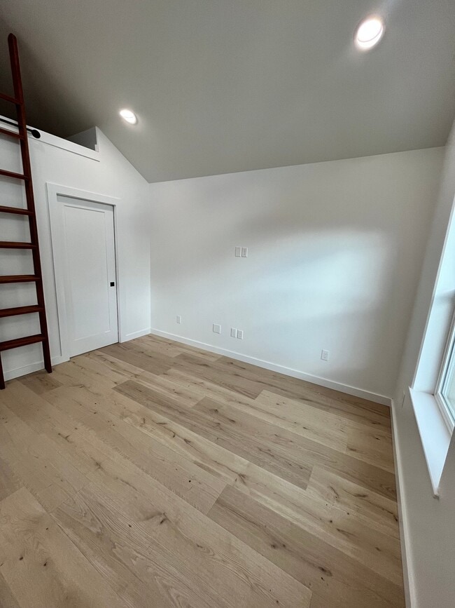 Photo - 1144 Helena St