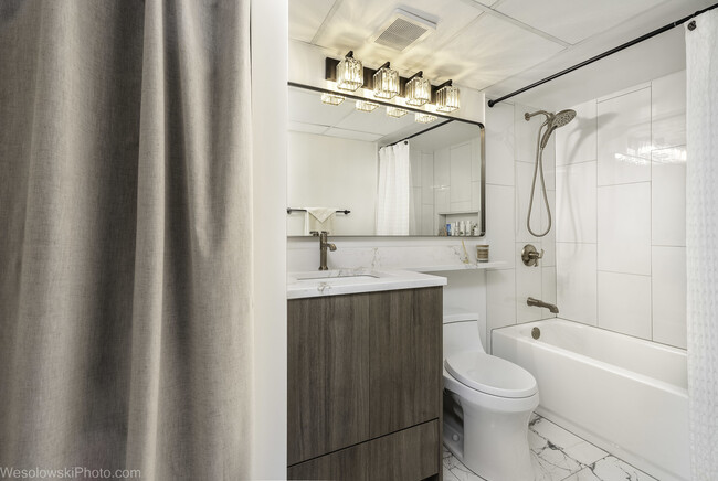 Photo - 3222 Sanders Rd Unidad 3D