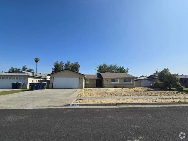 Building Photo - 3 BR 2 BA Available Now Rental