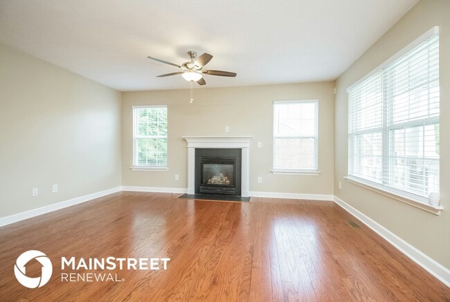 Photo - 681 Smoky Mountains Dr