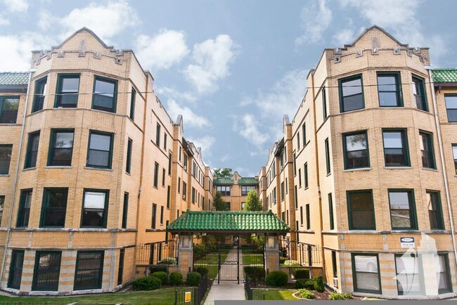 Building Photo - 2330 N Spaulding Ave Rental