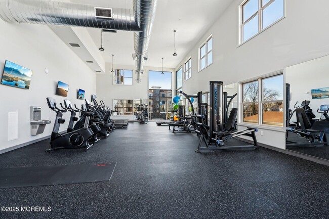 272 Willow Ave Unit 406 B
