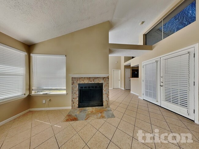 Photo - 6615 Laurel Glen Dr