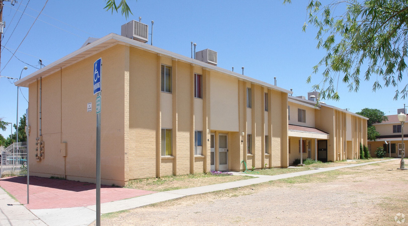Marmolejo Apartments - Marmolejo Apartments