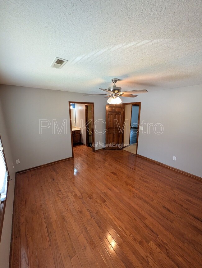 Photo - 3905 SW 14 St Ct