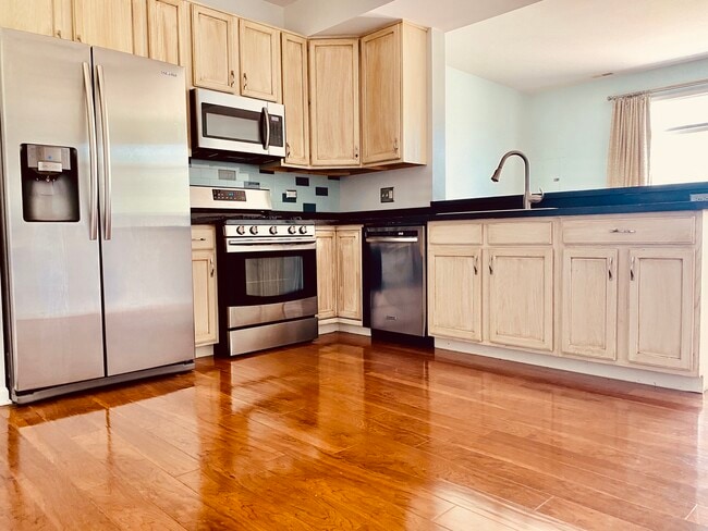 Photo - 2243 Flagstone Ln