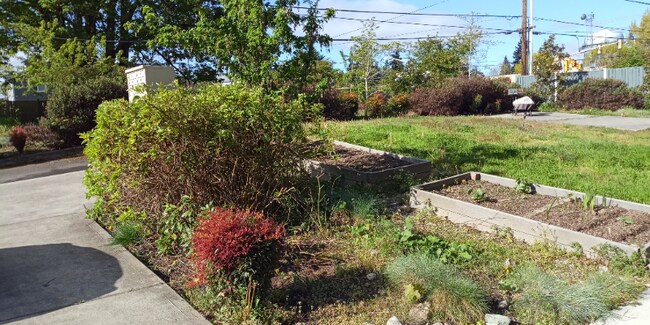 Photo - 4220 S 164th St Unidad 3A