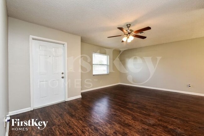 Photo - 18150 Adams Cir