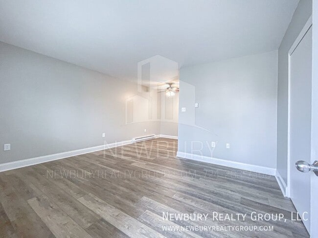 Photo - 31 Sunbury Estates