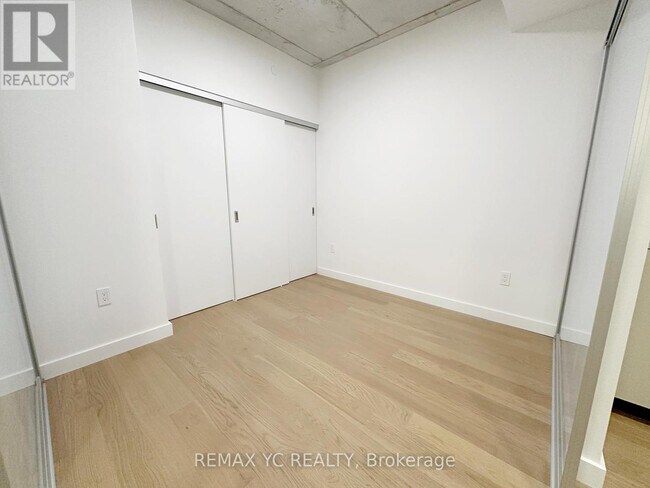 Photo - 1720 Bayview Ave Unité 214