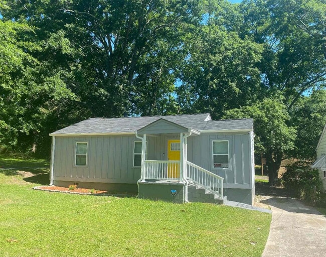 Photo - Room in House on Baker Rd NW