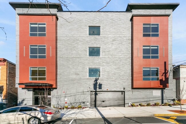 Building Photo - 582 66th St Unit 206