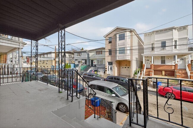 Photo - 107 Brown Pl Unit 1