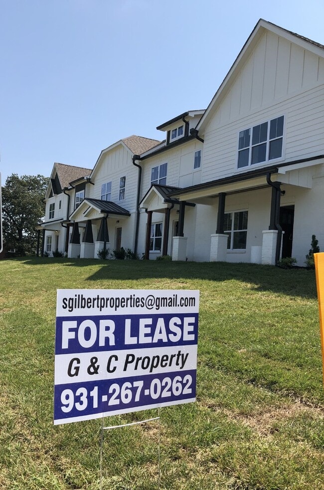 Building Photo - 3 BD 3 BA with Bonus Room or 4th Bedroom