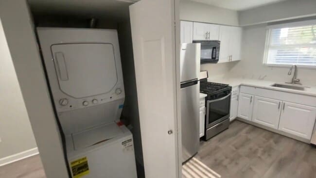 Photo - 1321 W Sherwin Ave Unidad GA