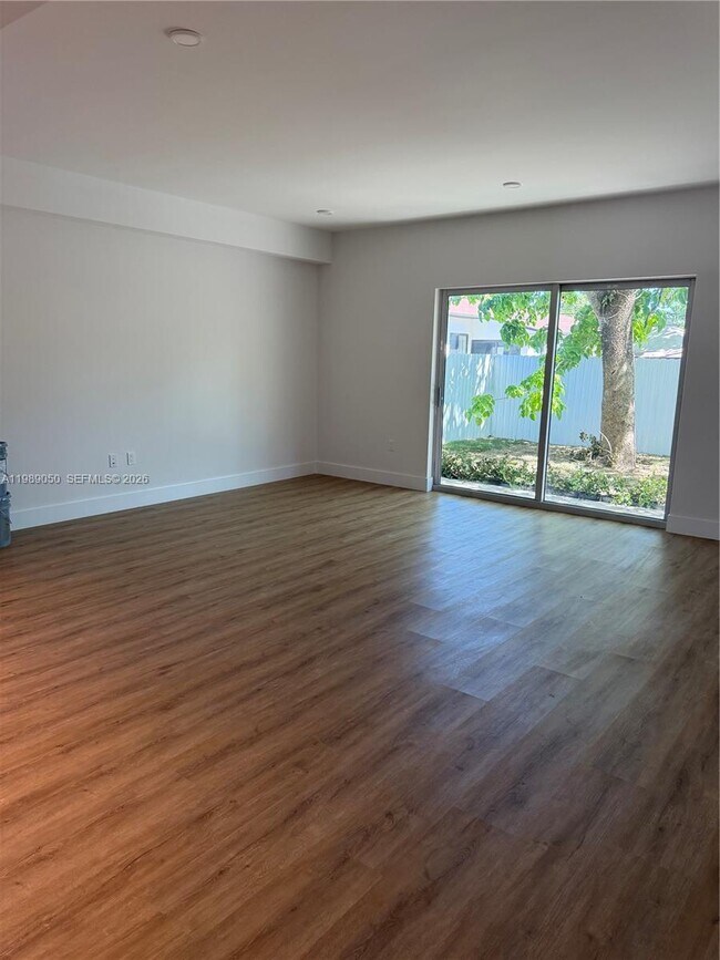 Photo - 2800 SW 5th St Unit 2800