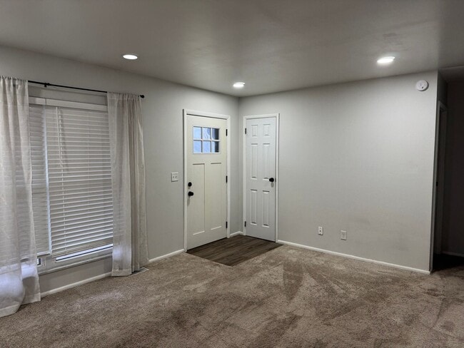 Photo - 3977 Sparkhill Dr